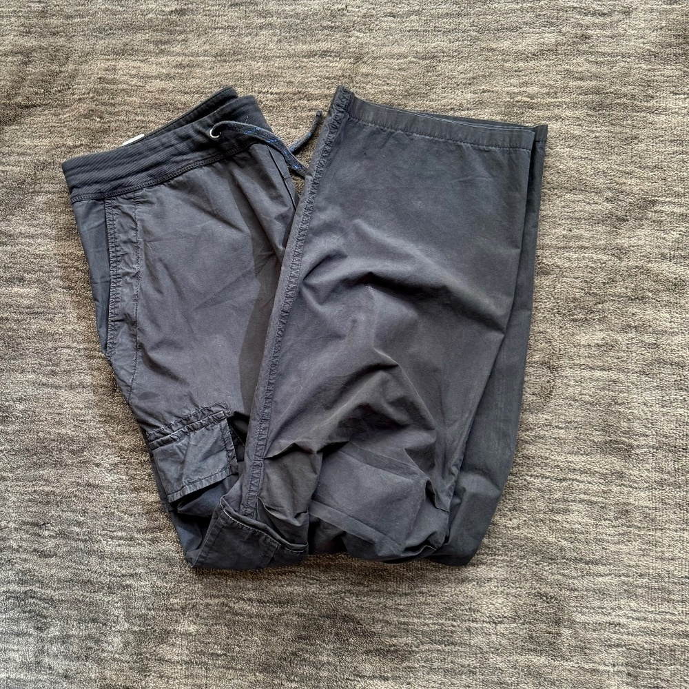 STANDARD JAMES PERSE BLACK CARGO PANTS W-30 L- 27.5"